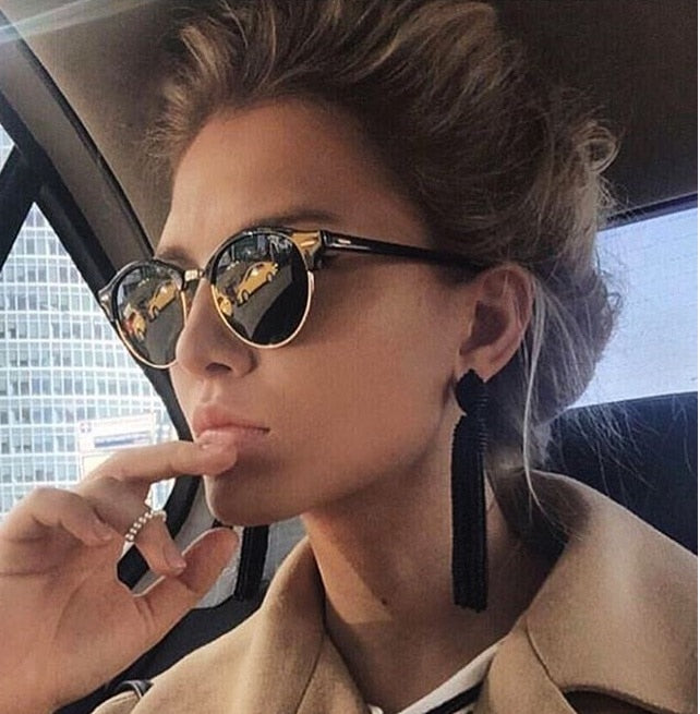 Hot  Sunglasses Women Popular Brand Designer Retro men Summer Style Sun Glasses Rivet Frame Colorful Coating Shades